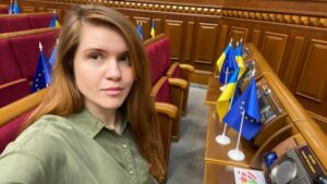 "Взялись тягнути лямку": Безугла заявила, що 15 млн для родин загиблих військових - забагато