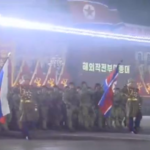 Військові КНДР йшли на параді під прапором РФ: Україна іронічно відповіла