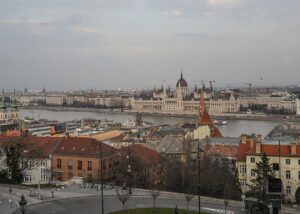 Українців закликали утриматися від поїздок до Угорщини