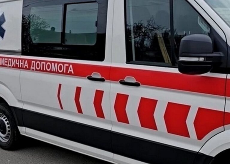 Наслідки обстрілів Херсонщини: є загибла і поранені