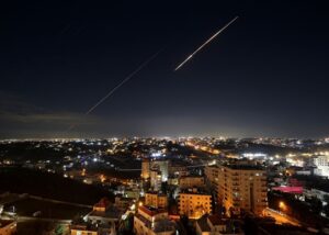 Іран вдарив по Ізраїлю і посольству США в Іраку