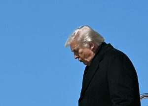 Падіння рейтингу Трампа сягло історичного мінімуму