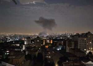 Ізраїль заявив про нові потужні удари по Тегерану