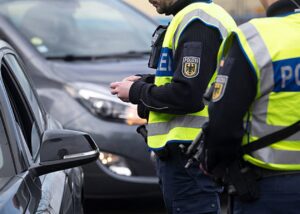 Українець та румунка шпигували на користь РФ у Німеччині – ЗМІ