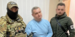 СБУ затримала на Дніпропетровщині інженера стратегічного оборонного заводу, який шпигував для ФСБ і ГРУ (фото)