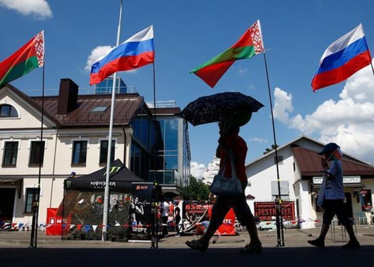 Українці визначилися зі ставленням до росіян і білорусів