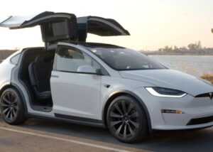 Tesla завершила виробництво Model S і Model X