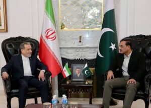 Глава МЗС Ірану прибув до Пакистану для відновлення переговорів