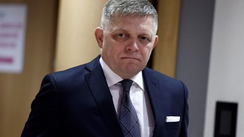 Дав задню? Фіцо підтримав євроінтеграцію України під час зустрічі з Зеленським