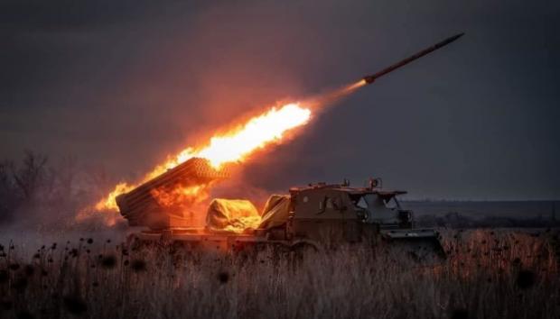Завдяки новій тактиці Україна зупинила наступ РФ, – The Washington Times