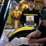 Полтава попрощалася із рятувальниками, які загинули внаслідок удару РФ