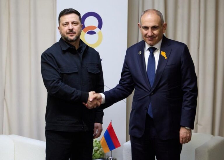 Зеленський розповів про зустріч з Пашиняном