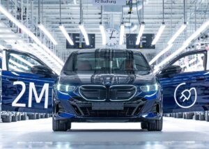 BMW випустила двохмільйонний електромобіль