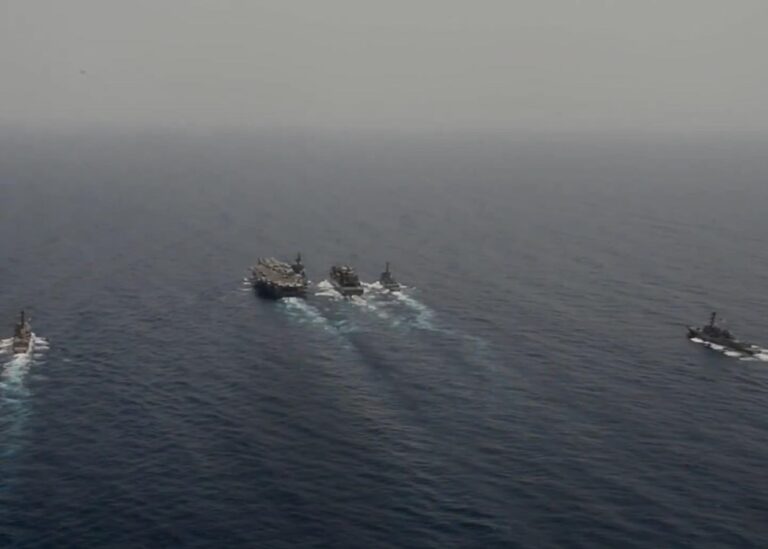 США стягують війська до Куби