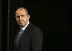 Орбан 2.0 завдає шкоду обом країнам: Новий уряд Болгарії на чолі з Радевим припиняє постачання зброї Україні