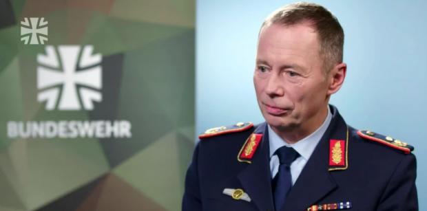 Кремль намагається підняти ставки вище неба:  Росія працює над розміщенням ядерної боєголовки на орбіті, – командувач Бундесверу