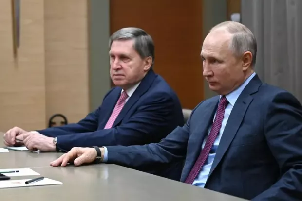 Розпач Кремля виліз назовні: Помічник Путіна дорікнув США в порушенні “духу Анкориджу”, покартавши Україну за впертість у прийнятті капітуляції