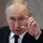 В Росії вирішили переписати історію предків Путіна