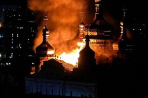 Атака на Київ: є влучання у будинки, приліт у Києво-Печерську лавру