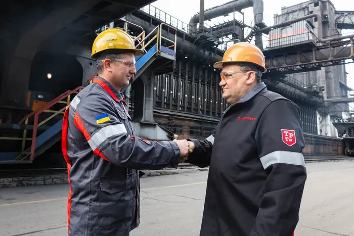 Ахметов підвищив зарплати працівникам своїх українських металургійних підприємств на 10%