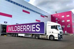 Українські дрони змусили Wildberries тікати з Росії - компанія шукає склади в Казахстані