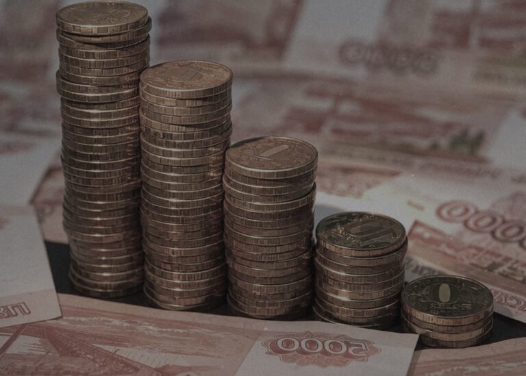 Нафта вже не рятує: бюджет РФ пішов у мінус