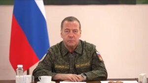 “Тут уже питання до психіатрів”: Фейгін різко висловився про поведінку Медведєва