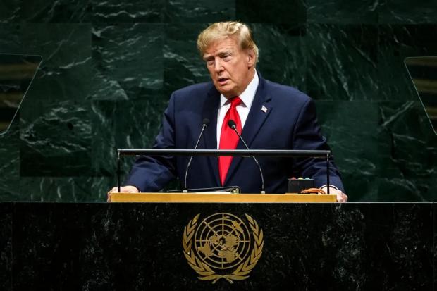 Дружба Трампа з Путіним має нюанси: Російський дизель навряд чи знизить ціни й може порушити закон