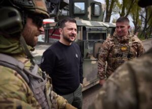 Зеленський: Стійкість України починається з фронту