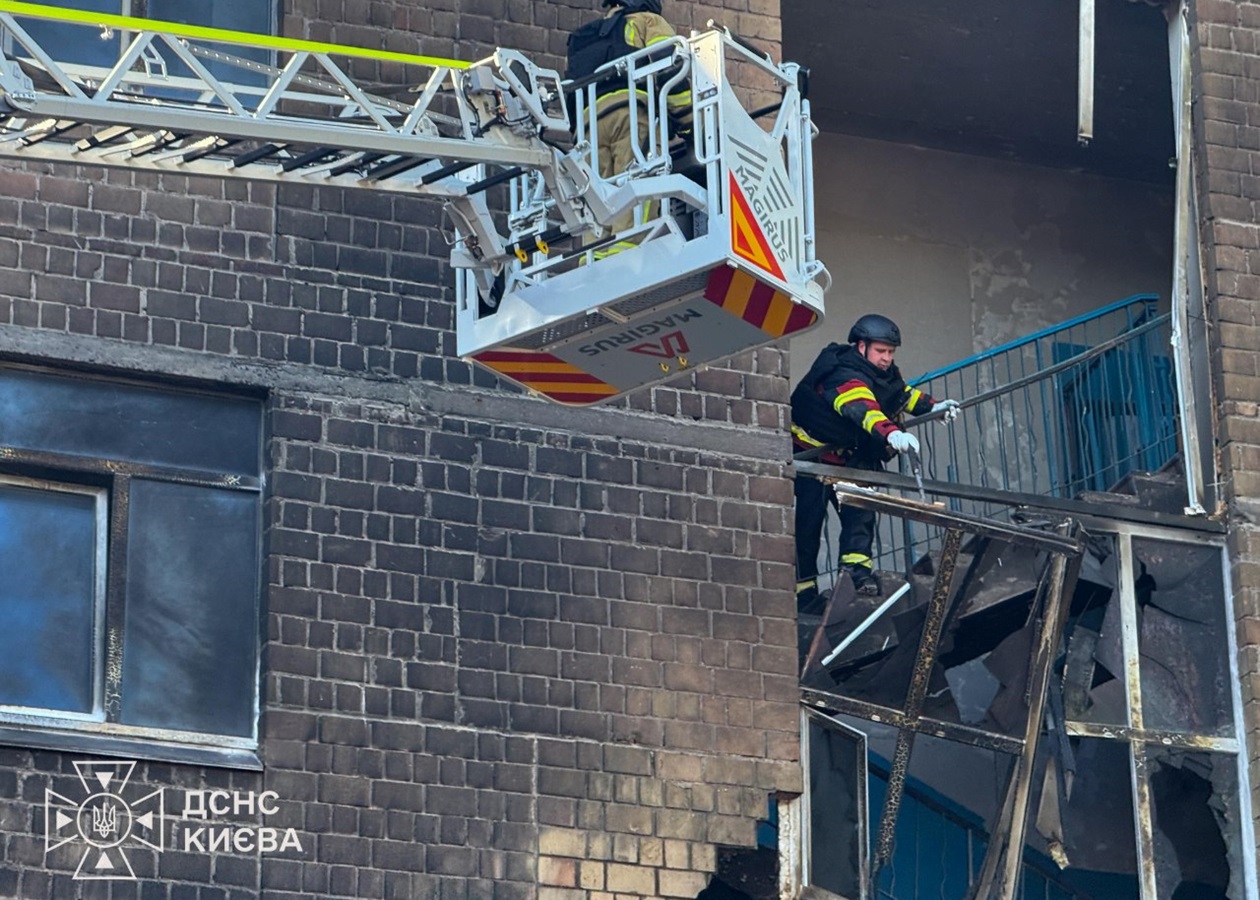 Зеленський відреагував на удар РФ по школі в Києві