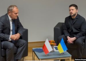 Зеленський подякував Туску за "непублічну допомогу"